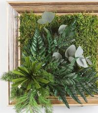 Do-it-yourself living wall in an apartment interior: a phyto wall made of artificial plants in the kitchen, a painting of flowers in the living room or a sound-absorbing moss canvas in the living room