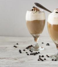 Glasses for coffee glass.  Glaze coffee.  Recipes for cooking at home