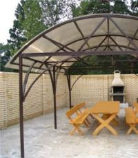We make a canopy for a summer house with our own hands without damaging the family budget
