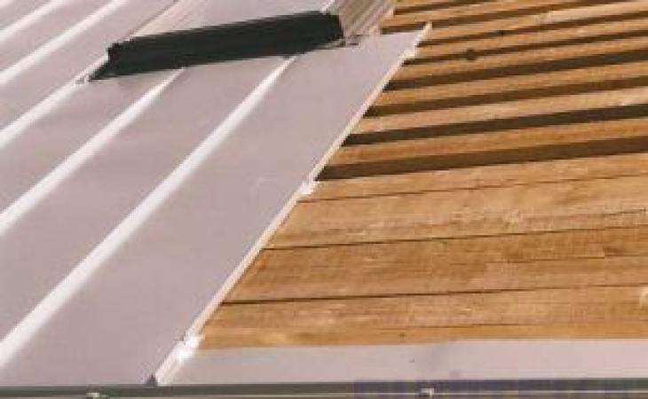 Do-it-yourself seam roof: a detailed description Seam roof
